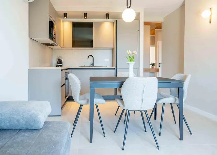 Apartment 10 *