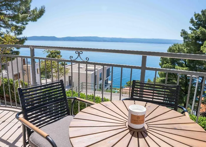 10 Apartment Brela
