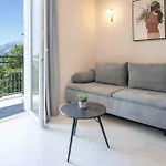 10 Apartman *