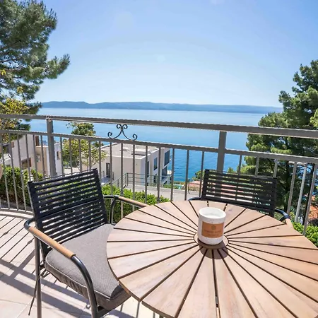 10 Apartment Brela